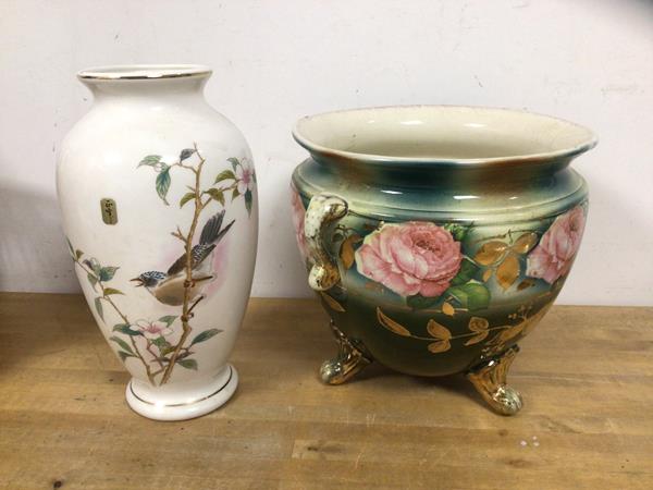 A mixed lot of china including 19thc relish pot, lid depicting the wolf and the lamb, measures 5cm x 10.5 cm, two Cornishware jugs with lids and matching milk jug, jelly moulds, shell dishes etc (a lot) , £30-50